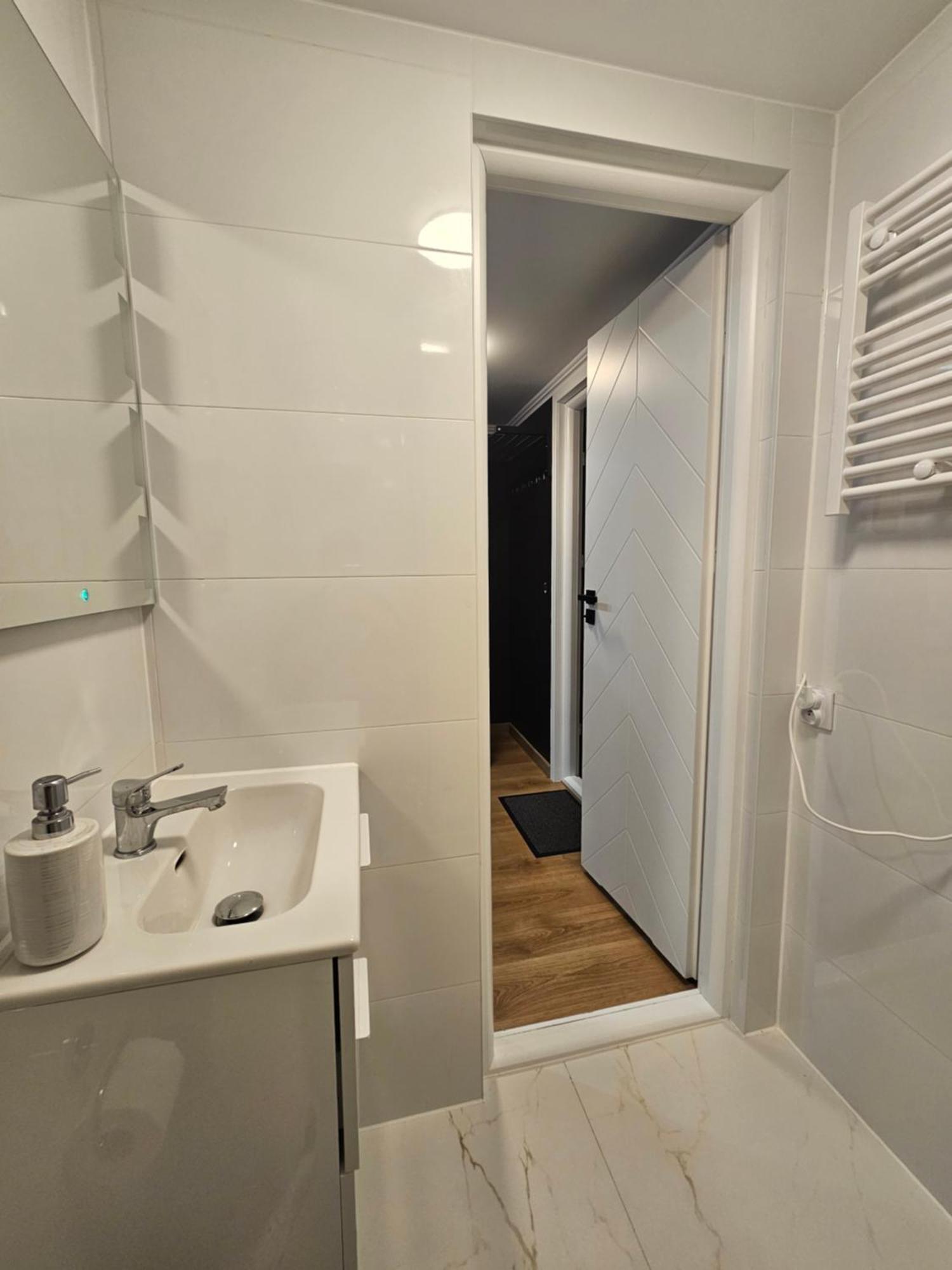 Vipol Amartamenty Biznesowe Apartment Лодз Екстериор снимка