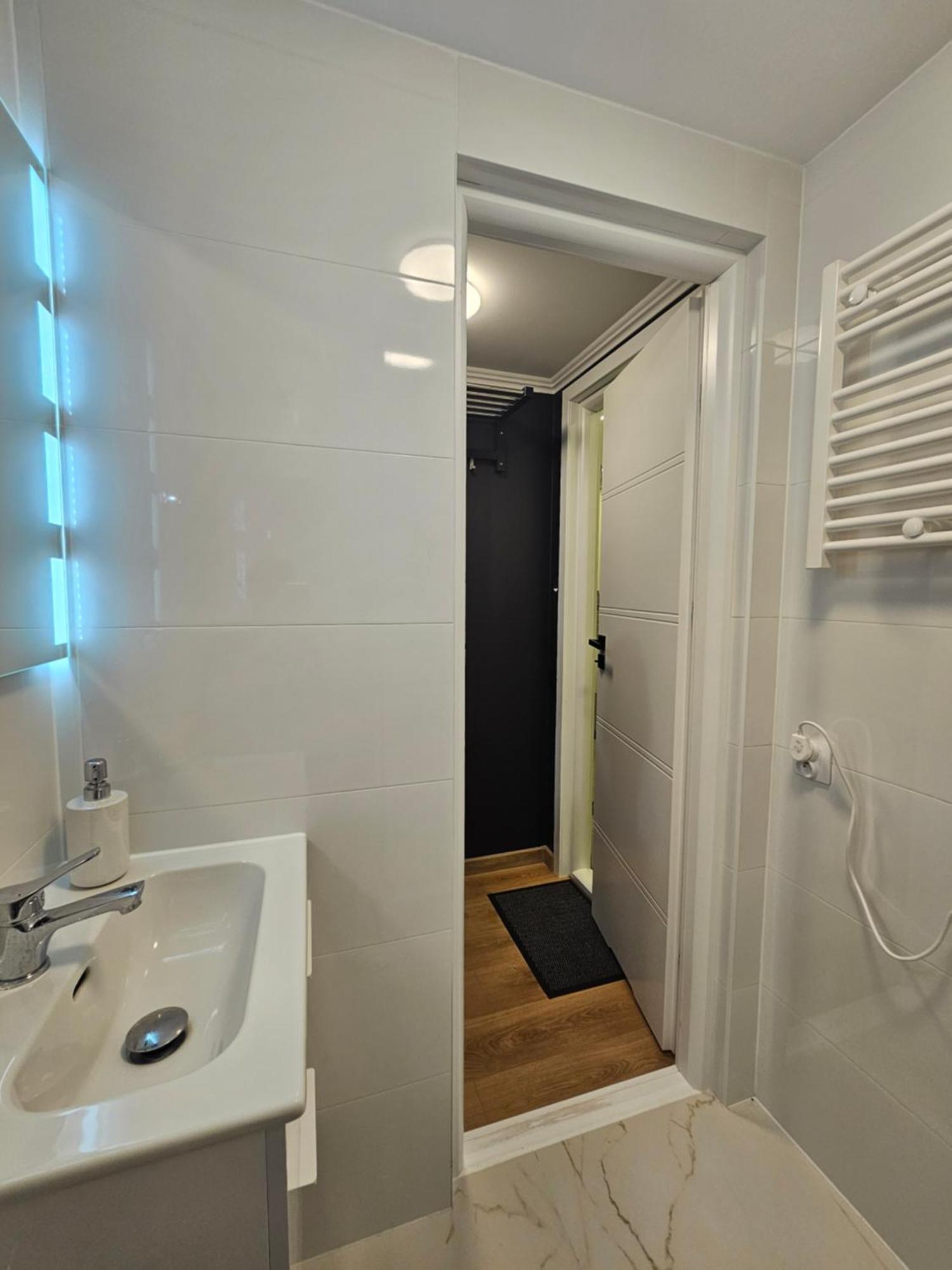 Vipol Amartamenty Biznesowe Apartment Лодз Екстериор снимка